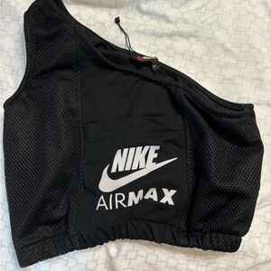 Crop top/ sports bra